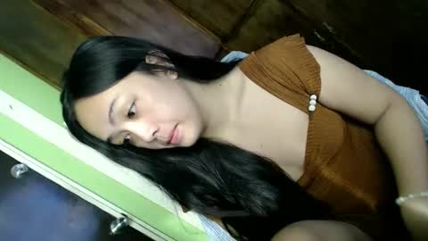 Snapshot of daisylira chatting on 11/09/25, 11:25 LILY christmas wish breast implant online show from 11/09/25, 11:25