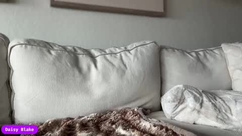 daisy blake  online show from 10/09/25, 05:11