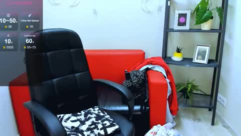 Snapshot of daizy_amazy chatting on 10/05/25, 02:10 Daizy amazy online show from 10/05/25, 02:10