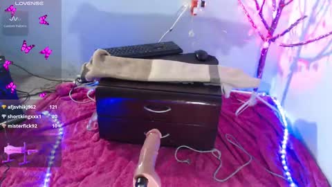 VALENTINA  online show from 12/05/24, 08:11