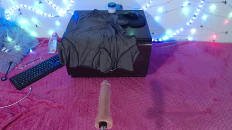 VALENTINA  online show from 01/12/25, 07:21