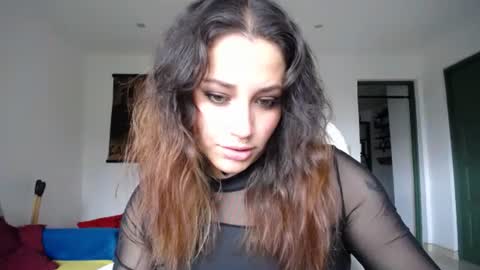 IG  dakotasofiaa online show from 07/30/26, 09:25