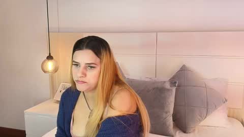 Dakota-Megan online show from 09/29/25, 02:44