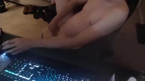 Snapshot of dakota_reilly chatting on 10/15/25, 03:39 Dakota online show from 10/15/25, 03:39