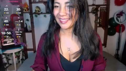 Caroliina online show from 12/22/25, 07:44
