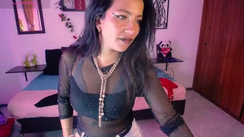 Caroliina online show from 03/09/26, 08:24