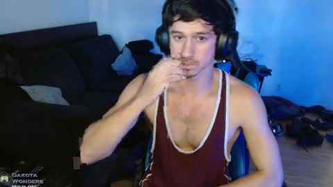 Snapshot of dakota_wndrs chatting on 05/12/26, 10:29 Dakota Wonders online show from 05/12/26, 10:29