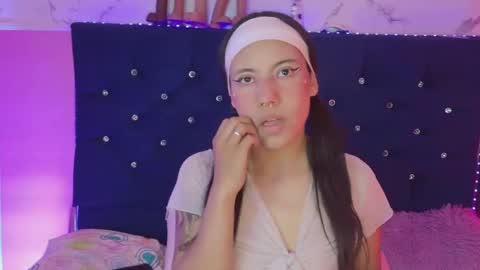 dakotaa_johnson online show from 05/31/26, 06:09