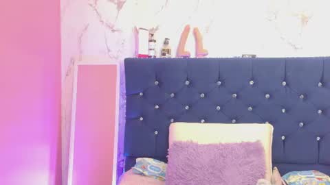 dakotaa_johnson online show from 07/29/26, 01:48