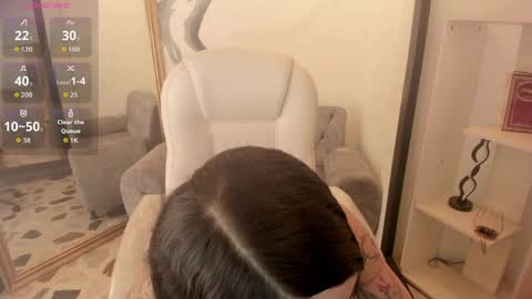 Snapshot of dakotababy_ chatting on 05/20/26, 11:00 Dakota Baby online show from 05/20/26, 11:00