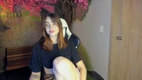 Snapshot of dakotarusell chatting on 03/05/25, 02:34 DakotaRusell  online show from 03/05/25, 02:34