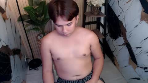Snapshot of dale_xox23 chatting on 05/20/26, 05:24 Dale online show from 05/20/26, 05:24