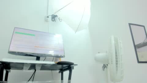  Ren  online show from 10/23/25, 12:54