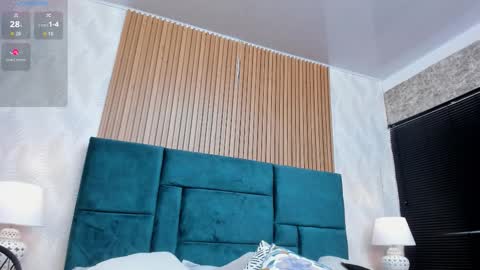 Snapshot of dalia_alissa chatting on 12/15/25, 12:31 Violeta online show from 12/15/25, 12:31