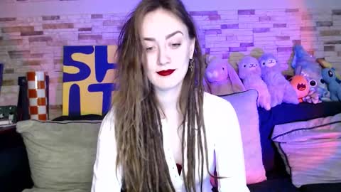 Dalia  online show from 10/13/25, 09:42