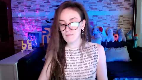 Dalia  online show from 11/18/25, 09:14