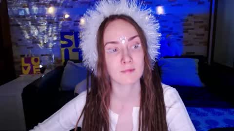 Dalia  online show from 12/22/25, 10:23