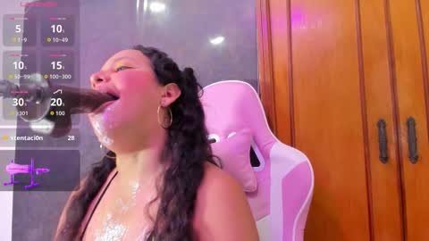 Snapshot of dalia_roses chatting on 11/15/25, 12:52 Dalia online show from 11/15/25, 12:52