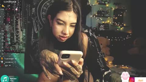 dalia_vorhees online show from 12/10/24, 06:54