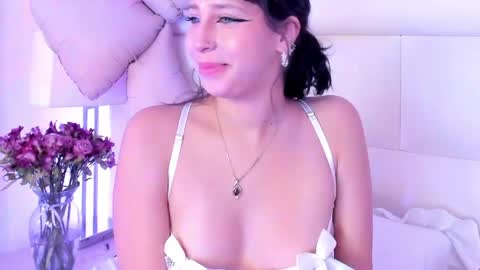 daliacastle online show from 05/19/26, 05:52