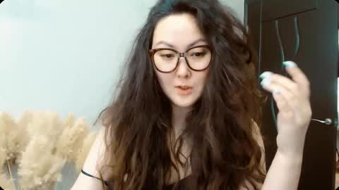 Snapshot of dalidayes chatting on 09/15/25, 06:57 Dali online show from 09/15/25, 06:57