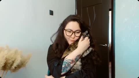 Snapshot of dalidayes chatting on 10/05/25, 06:45 Dali online show from 10/05/25, 06:45