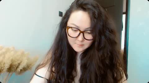 Snapshot of dalidayes chatting on 10/08/25, 06:22 Dali online show from 10/08/25, 06:22