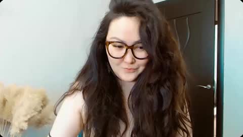 Snapshot of dalidayes chatting on 10/21/25, 07:20 Dali online show from 10/21/25, 07:20