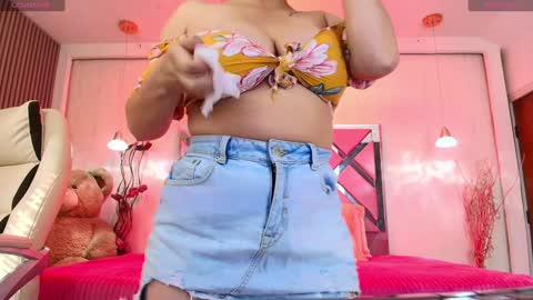 Daliia    online show from 02/04/25, 12:33