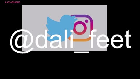 Snapshot of dalila_oficials chatting on 06/03/26, 11:13 online show from 06/03/26, 11:13