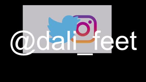 Snapshot of dalila_oficials chatting on 06/13/26, 10:24 online show from 06/13/26, 10:24