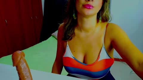 Snapshot of dalila_sexxx chatting on 09/10/25, 04:34 Dalila online show from 09/10/25, 04:34