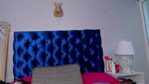 Dalila online show from 10/20/25, 12:05