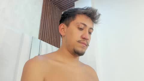 Dalthon online show from 10/23/25, 06:02