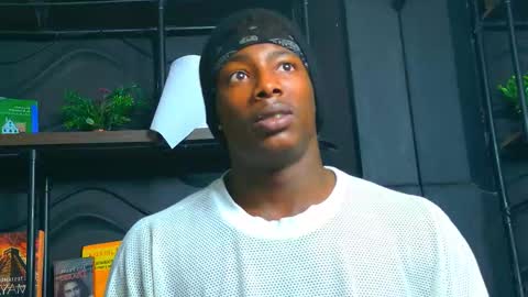 Snapshot of dalton_asher chatting on 10/05/25, 10:57 dalton_asher online show from 10/05/25, 10:57