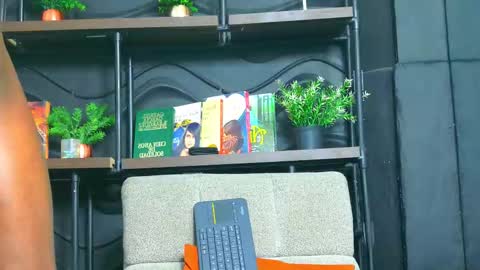 Snapshot of dalton_asher chatting on 10/17/25, 06:27 dalton_asher online show from 10/17/25, 06:27