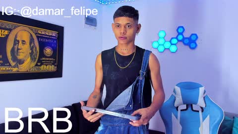 damar_felipe online show from 12/18/24, 01:23