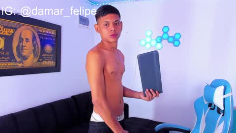 damar_felipe online show from 12/20/24, 03:21