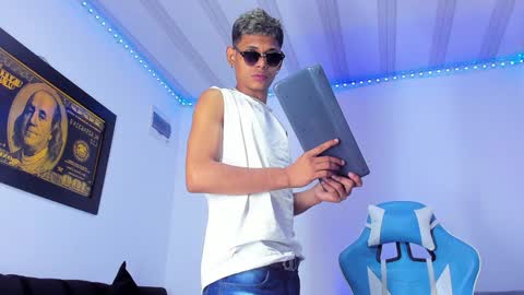 damar_felipe online show from 01/05/25, 06:35