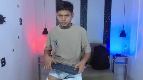 Snapshot of damar_felipe chatting on 11/11/25, 04:01 damar_felipe online show from 11/11/25, 04:01