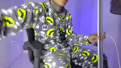 Snapshot of damar_felipe chatting on 11/27/25, 10:12 damar_felipe online show from 11/27/25, 10:12