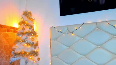 Snapshot of damara_ochoa chatting on 12/20/24, 03:36 online show from 12/20/24, 03:36