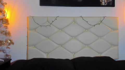 Snapshot of damara_ochoa chatting on 01/03/25, 04:11 online show from 01/03/25, 04:11