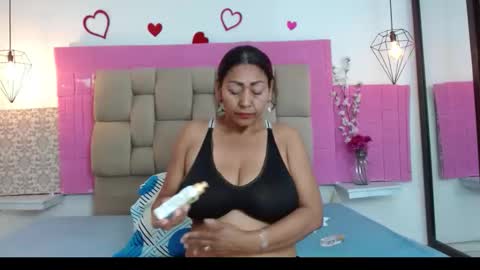 damaryleon online show from 12/15/25, 07:07