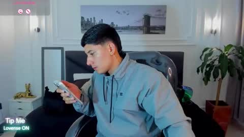 DAMIAN online show from 11/05/25, 12:05