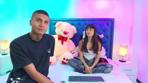 DAMIAN AND ROXANNE.  online show from 09/26/25, 12:42