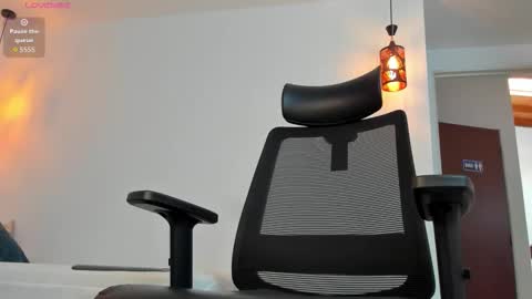 D A M I A N online show from 09/17/25, 08:10