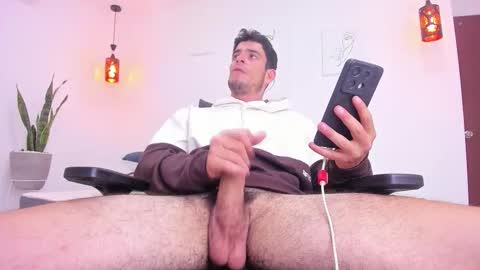 D A M I A N online show from 10/20/25, 08:42