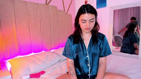 Snapshot of damian_n_maya chatting on 01/08/25, 10:37 Damian   Maya online show from 01/08/25, 10:37