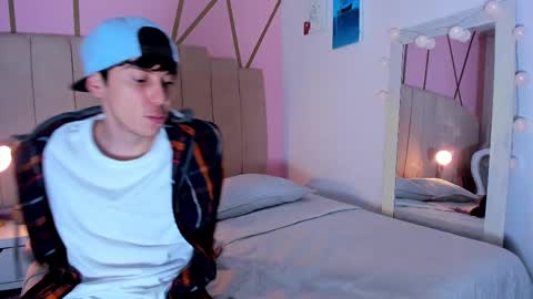 Snapshot of damian_n_maya chatting on 03/11/25, 03:48 Damian   Maya online show from 03/11/25, 03:48